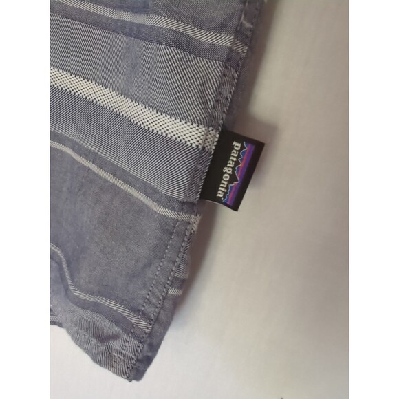 Patagonia Fezzman ? Men's Striped Short Sleeve Button Up Shirt Size 2XL Gray - Picture 3 of 9